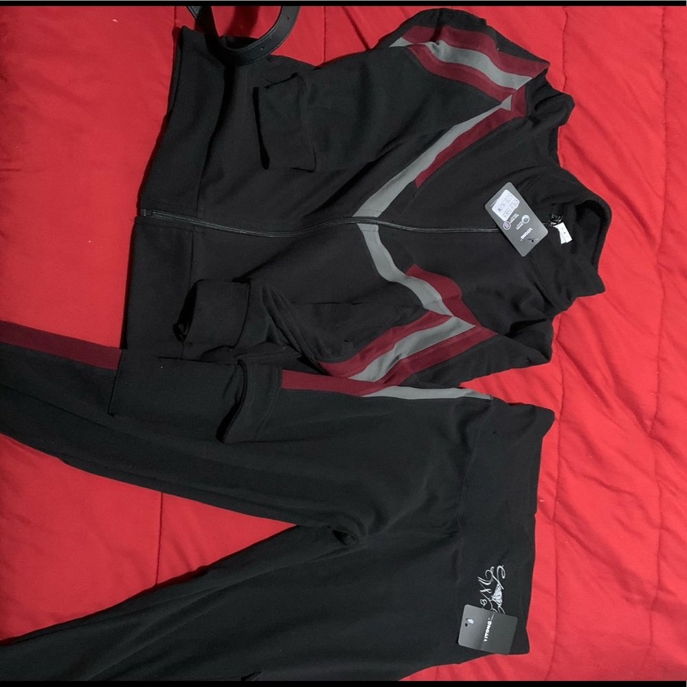 Ladies 2 piece athleisure outfit!Warm and stretchy